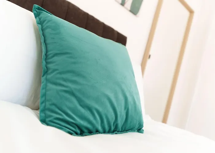 St Johns House Leeds (West Yorkshire)