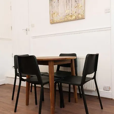 St Johns House Leeds (West Yorkshire)