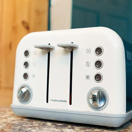 St Johns House Leeds (West Yorkshire)